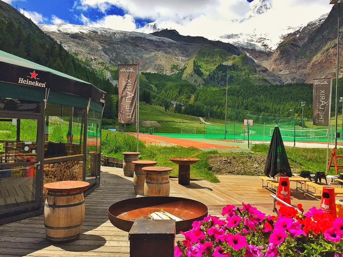 Hotel The Larix Ski-In Ski-Out Saas-Fee Luaran gambar