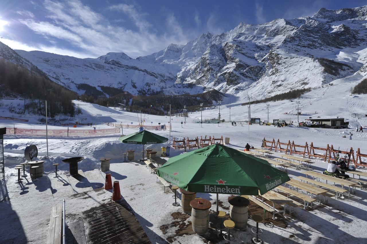 Hotel The Larix Ski-In Ski-Out Saas-Fee Luaran gambar
